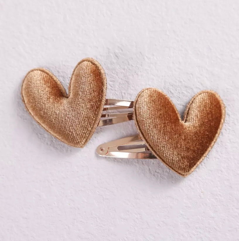 Velvet heart clip (2pk) - Ochre